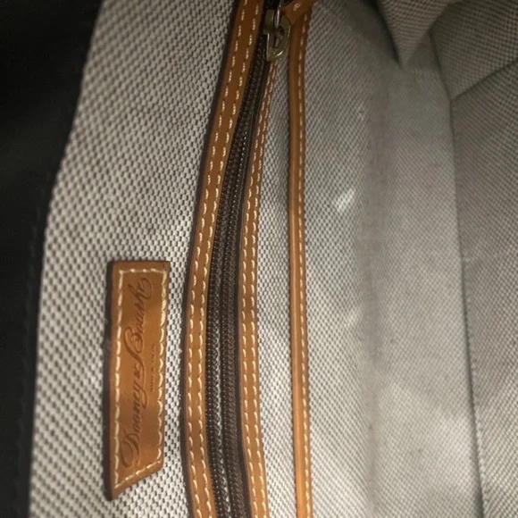 Dooney & Bourke XL Black Satchel EUC - Picture 4 of 9